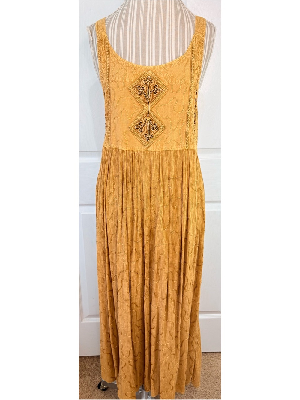 Vintage 90s Mustard Gold Crinkle Embroidered Boho Hippie Maxi Dress Small